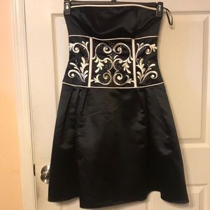 Jessica McClintock strapless dress black size 10